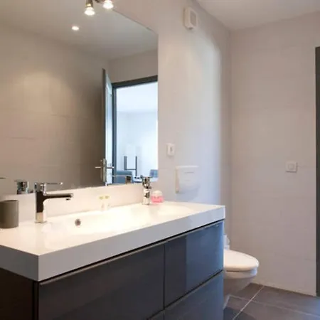 Appt Avec Piscine Commune A Debordement +jacuzzi بيت للعطل *