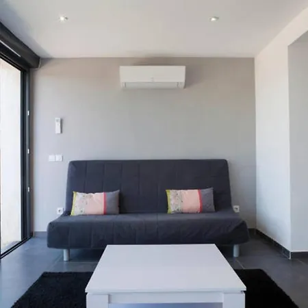 بيت للعطل Appt Avec Piscine Commune A Debordement +jacuzzi جوبيجنياك